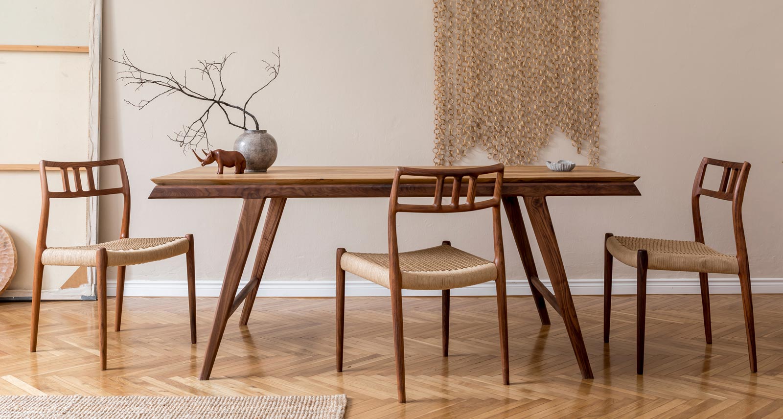 Originalgetreue Reparatur und Neubeflechtung für Stühle mit dänischer Papierschnur​